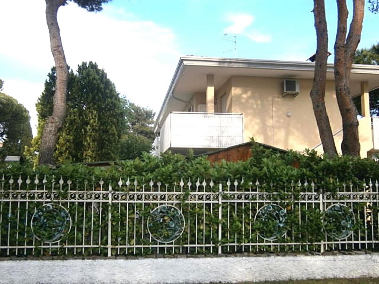 Andrea Apartment Бибионе Екстериор снимка
