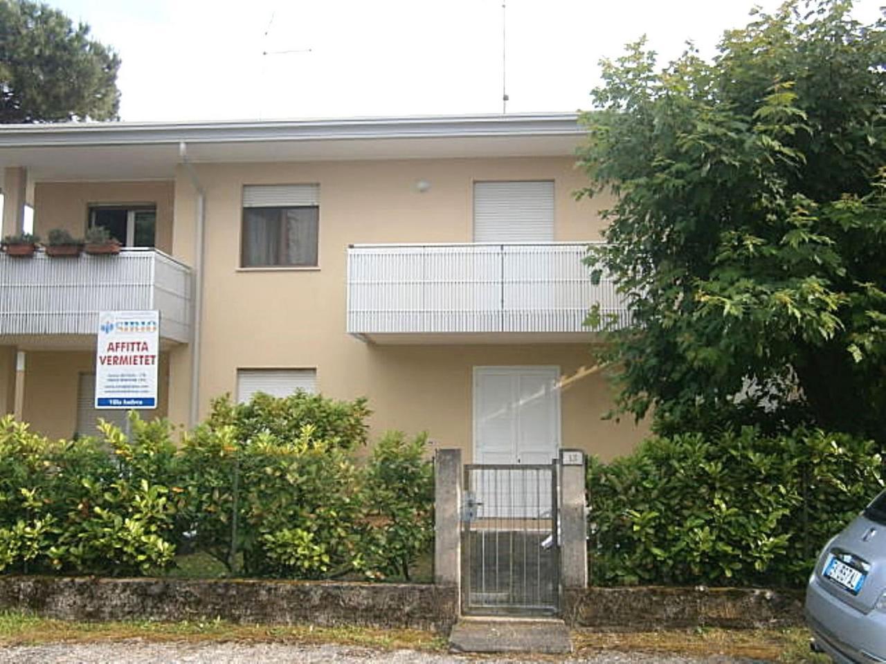 Andrea Apartment Бибионе Екстериор снимка