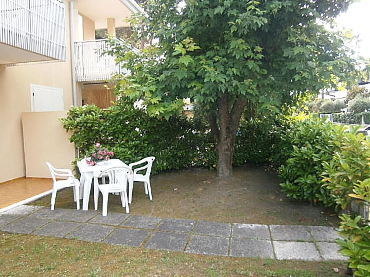 Andrea Apartment Бибионе Екстериор снимка