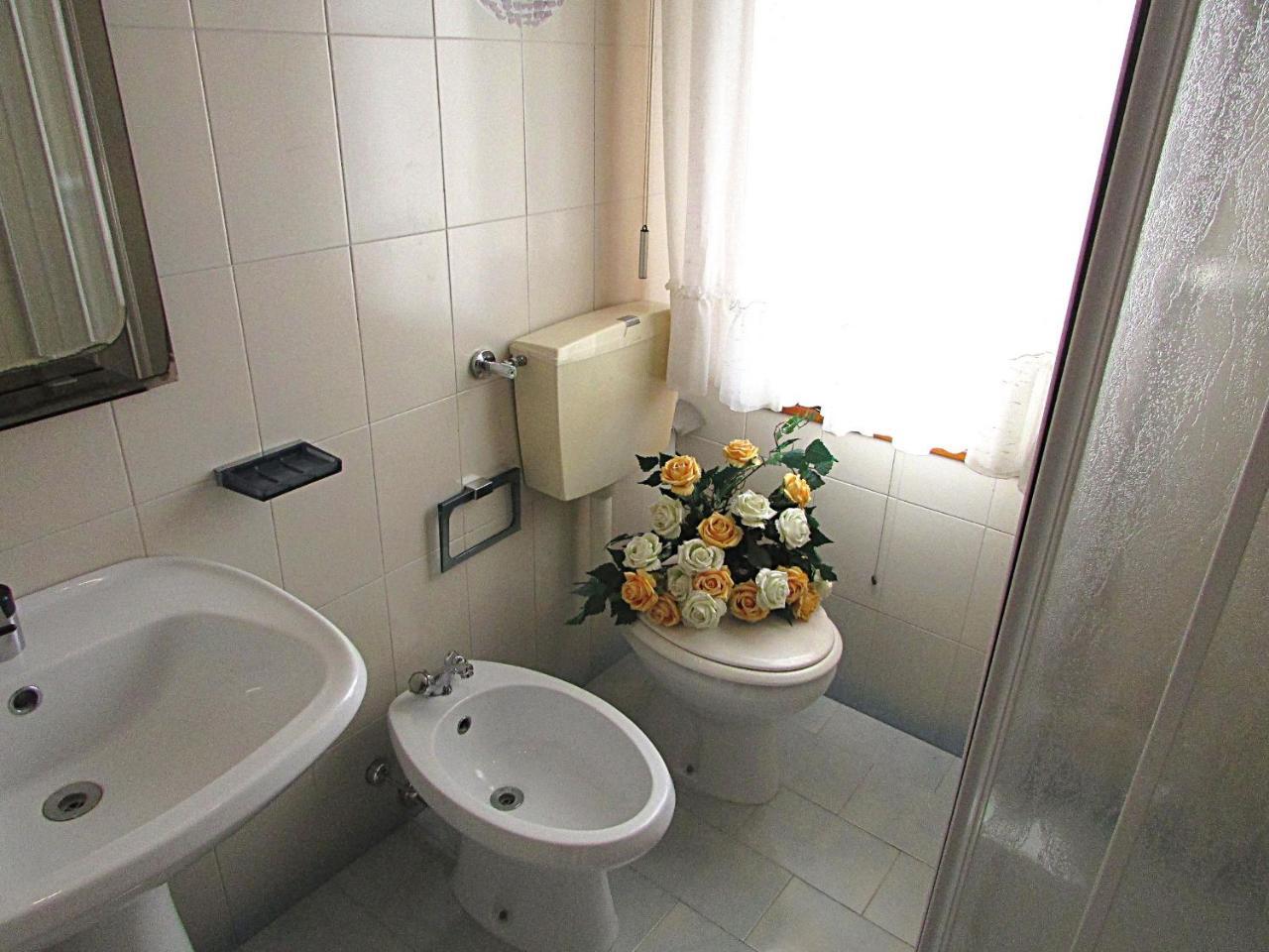 Andrea Apartment Бибионе Екстериор снимка